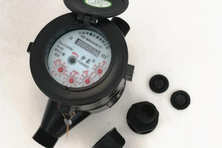 遠(yuǎn)傳水表廠家告訴你選擇水表時(shí)需要考慮這些因素！ 圖1