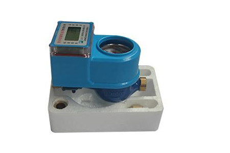 選擇多流束旋翼式水表時需考慮哪些因素？